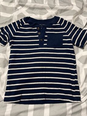 striped tshirt
